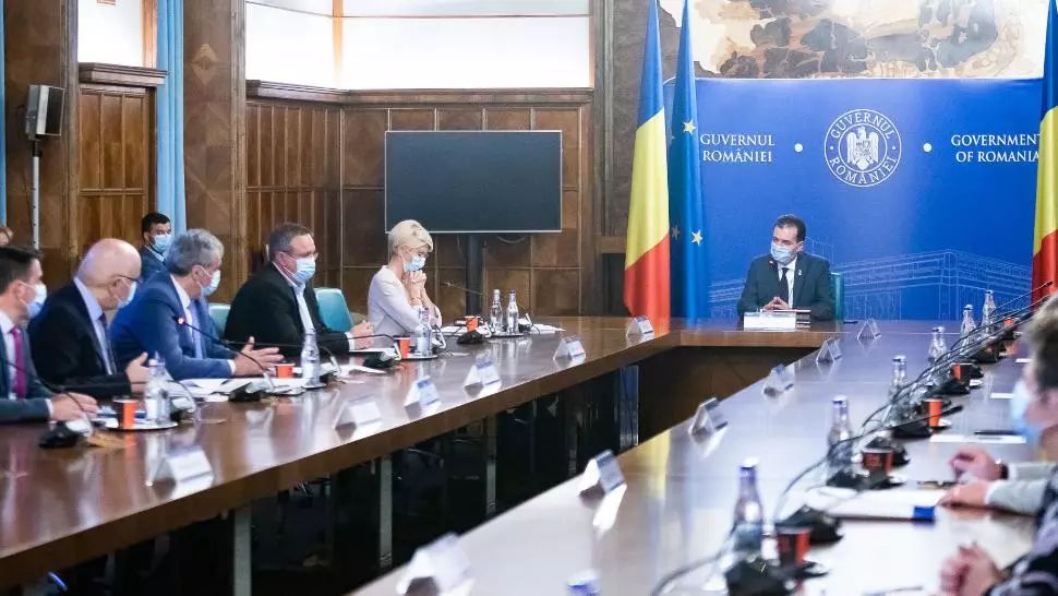 STAREA DE ALERTĂ pe masa Guvernului, vineri. Ludovic Orban: ”Nu analizăm nicio restricție suplimentară”