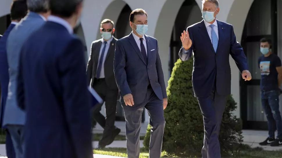 Iohannis și Orban participă astăzi la recepția organizată cu prilejul Zilei Independenței SUA