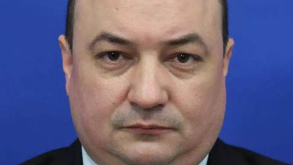 Deputatul care nu a purtat mască la Shaormerie și a jignit Poliția a vorbit 15 minute în Parlament, în 10 ani