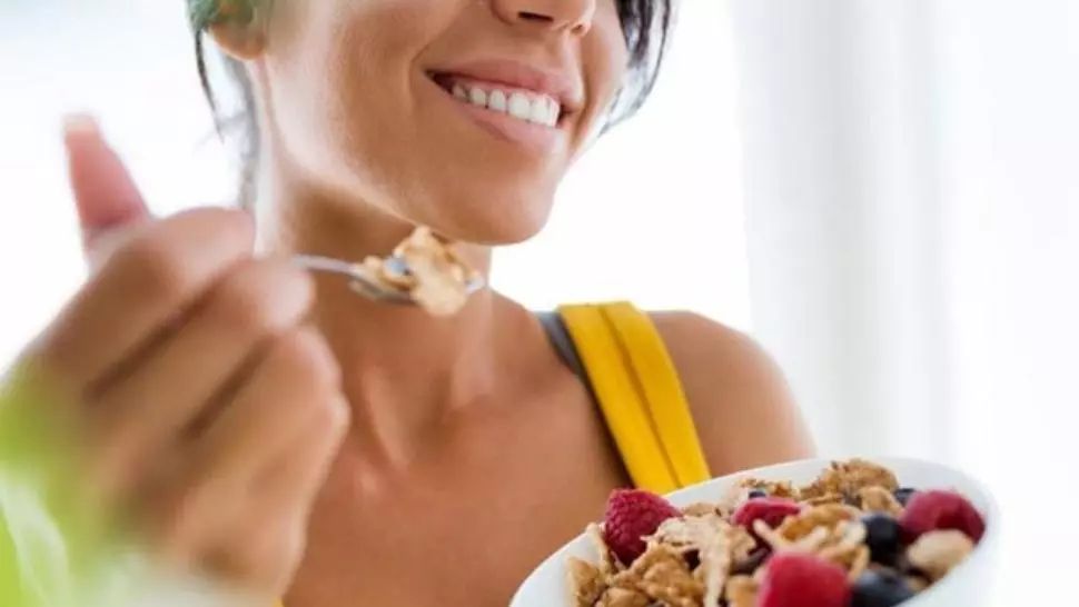 Tot ce trebuie să știi despre postul intermitent