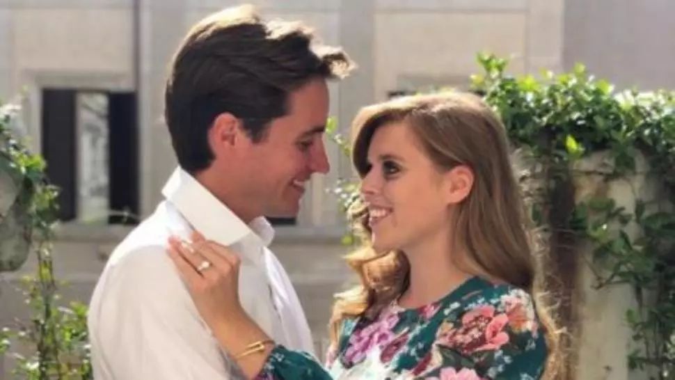 Nuntă regală la Palatul Windsor, în pandemie. Prințesa Beatrice, nepoata Reginei Elizabeta a II-a, s-a căsătorit