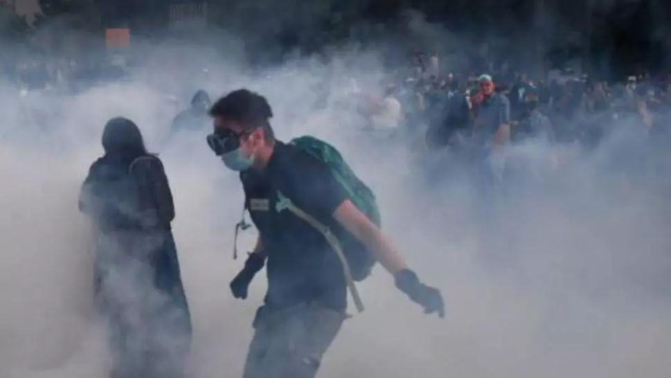 O persoană a murit, protestele au degenerat în Liban - Protestatarii au pătruns în sediul Ministerului de Externe