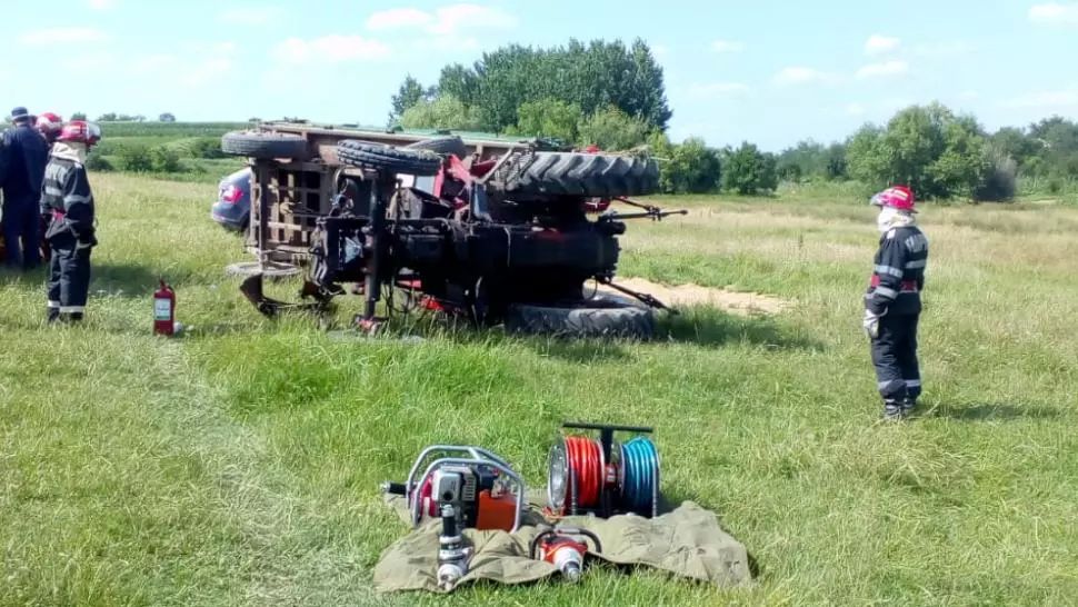 TELEORMAN: Un tractor s-a răsturnat peste o persoană! Au fost solicitate echipaje și un elicopter SMURD de la București
