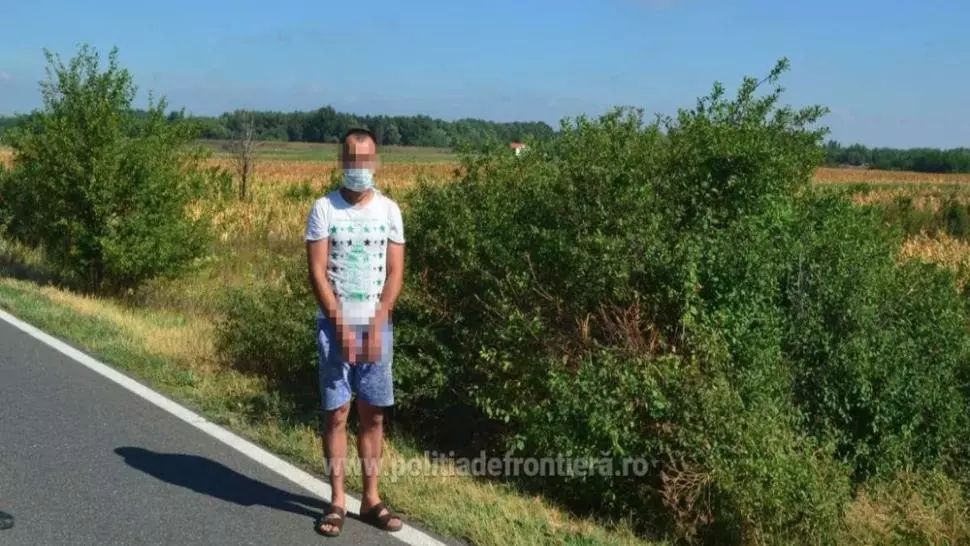 A traversat Prutul înot, cu intenția de a ajunge în București, pentru a-şi căuta un loc de muncă