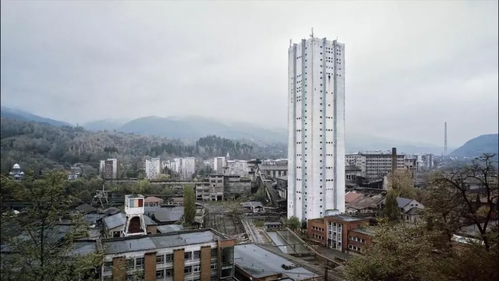 Hunedoara: Zece angajaţi ai Minei Lupeni, inclusiv directorul, în izolare după ce un angajat s-a infectat cu COVID-19