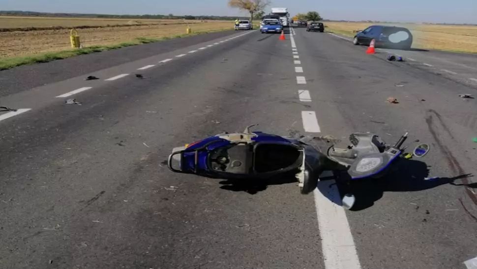 FOTO Un mort și doi răniți, într-un accident produs în Ialomița