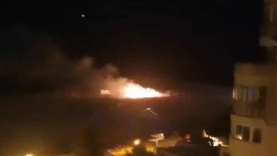 VIDEO Alertă pe litoral, o terasă a fost mistuită de flăcări