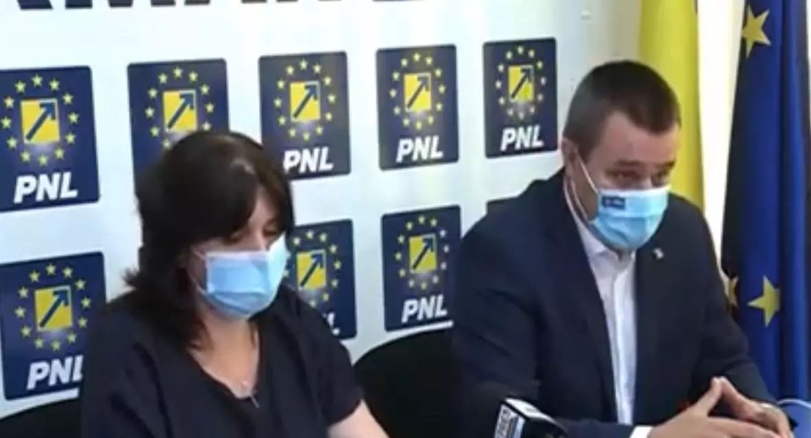 Eugen Pîrvulescu: Elevii vor avea măști și dezinfectant din partea școlii