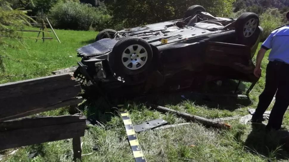 FOTO Accident rutier GRAV în județul Bistrița-Năsăud: Doi copii și trei adulți, transportați URGENT la spital!