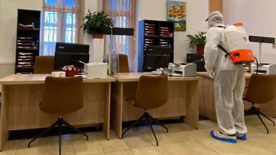 Alertă de coronavirus la Primăria Satu Mare! Un angajat a fost depistat pozitiv cu noul coronavirus