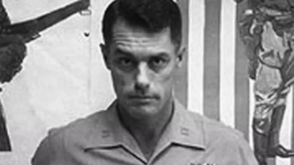 I-a fost soție ani buni, dar i-a aflat secretul teribil. Cine era, de fapt, bărbatul din casă