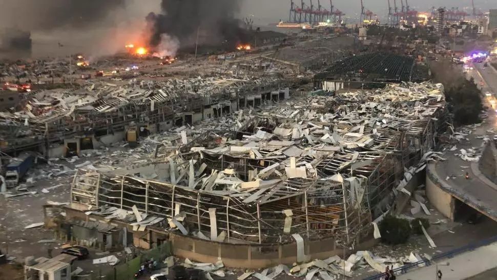 Explozie Beirut, bilanț actualizat: 135 de morți, zeci de dispăruți și 4.000 de răniți