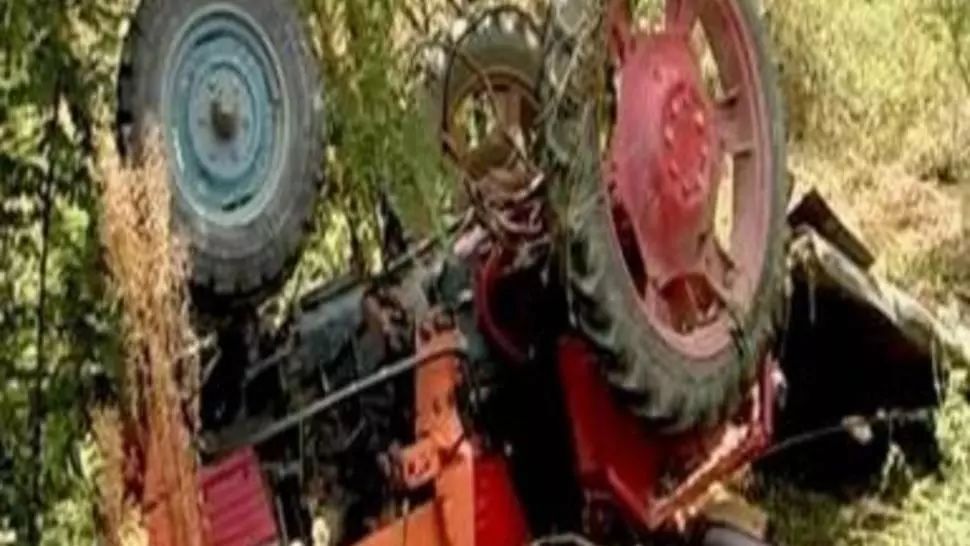 Minoră decedată după ce tractorul în care se afla s-a răsturnat, în județul Harghita