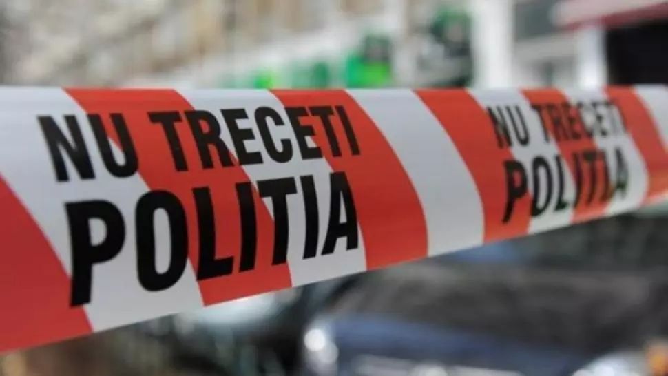 Caz șocant în Maramureș: Femeie înjunghiată de un tânăr care s-a supărat că aceasta nu a vrut să redeschidă barul pentru el