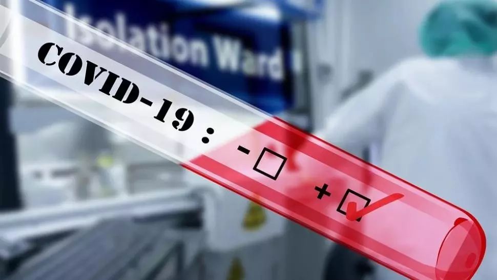 Posibil focar COVID-19 pe litoral. Femeia luată de ambulanță de pe o plajă din Eforie Nord, confirmată pozitiv