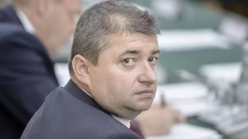 100% TU DECIZI! Dănuț Andrușcă, de la șef de vulcanizare, ministru la Economie 