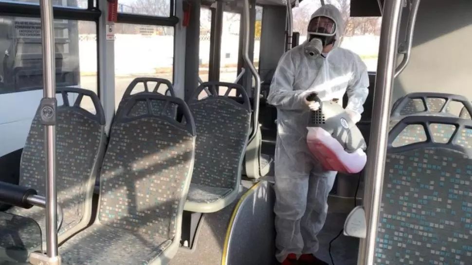 Șofer de autobuz de la Transport Public Focșani, depistat cu COVID-19