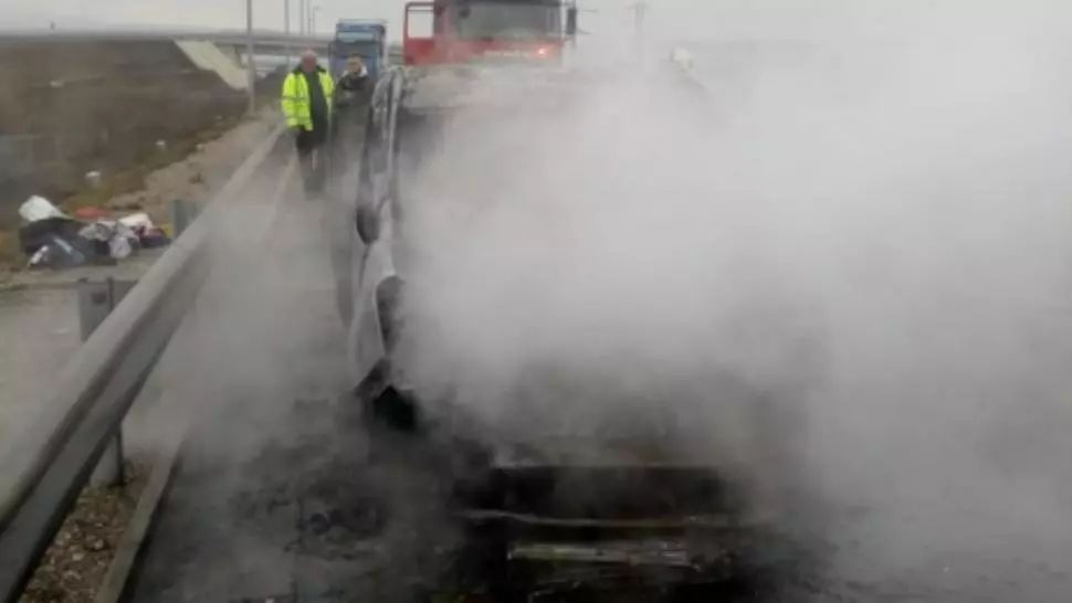 Trafic BLOCAT pe Centura Capitalei: O autoutilitară a luat foc