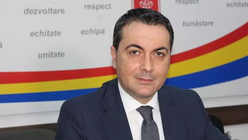 100% TU DECIZI! Marian Mina, fostul casier de la pod, șef la județ. Rețeaua nașilor de la Giurgiu 