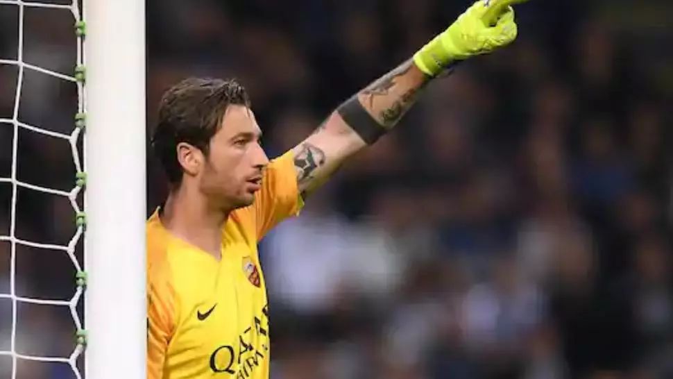 Portarul echipei AS Roma și trei jucători de la Cagliari Calcio, testați pozitiv la CoVID. Ce se întâmplă în campionatul italian cu o lună înainte de începutul sezonului