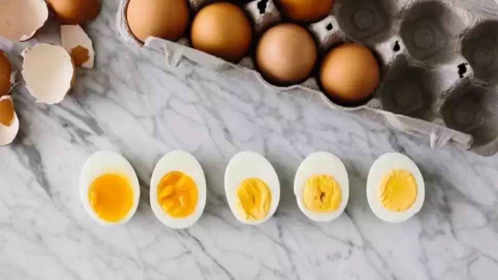 Cum şi cât se fierb corect ouăle moi şi ouăle tari. Greşeala pe care o fac toate gospodinele 
