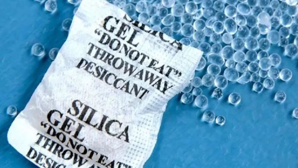 Și tu arunci aceste pliculeţe? Când vei vedea la ce sunt bune, nu o vei mai face