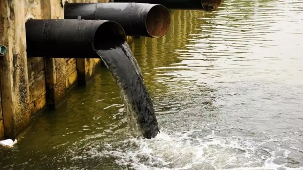 RealitateadeBucurești.net: 20 de vagoane de fecale trec neepurate în Dâmbovița în fiecare zi. Cu ce soluții vin specialiștii 