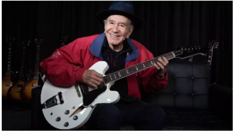 Pandemia de CoVID-19 mai ucide un artist. Muzicianul Trini Lopez a pierdut lupta cu boala