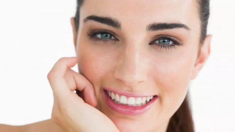 Vitamina C: cum și de ce ar trebui s-o introduci în îngrijirea feței