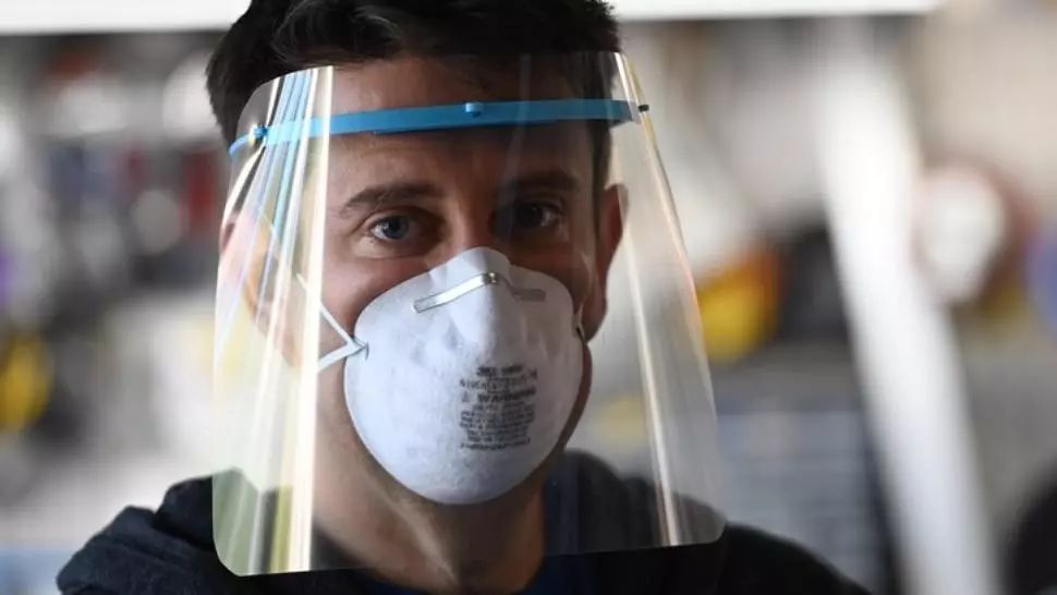 Medic, semnal de alarmă: coronavirusul se poate transmite și prin OCHI