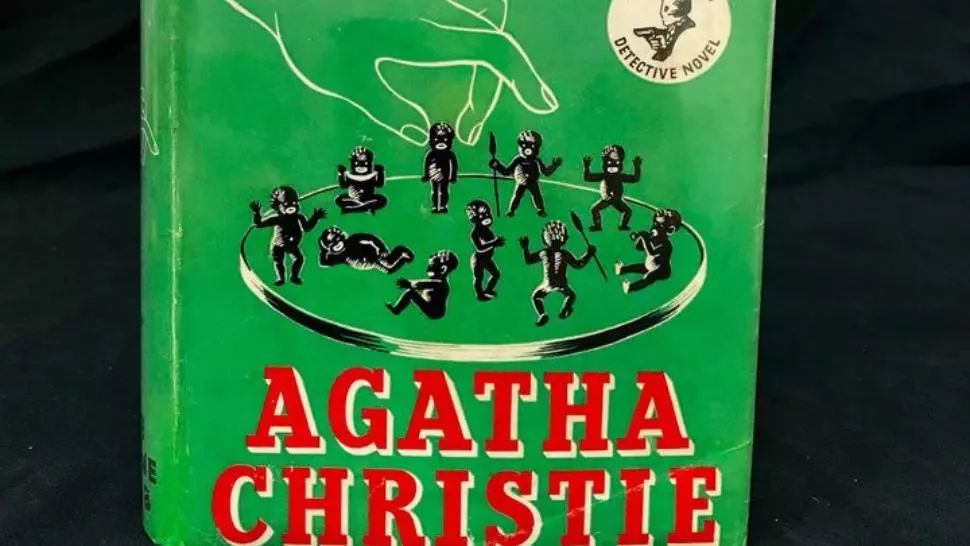 Titlul best-seller-ului „Zece negri mititei” de Agatha Christie - SCHIMBAT