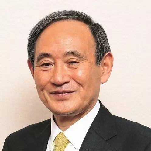 Yoshihide Suga, la un pas de a deveni noul premier al Japoniei