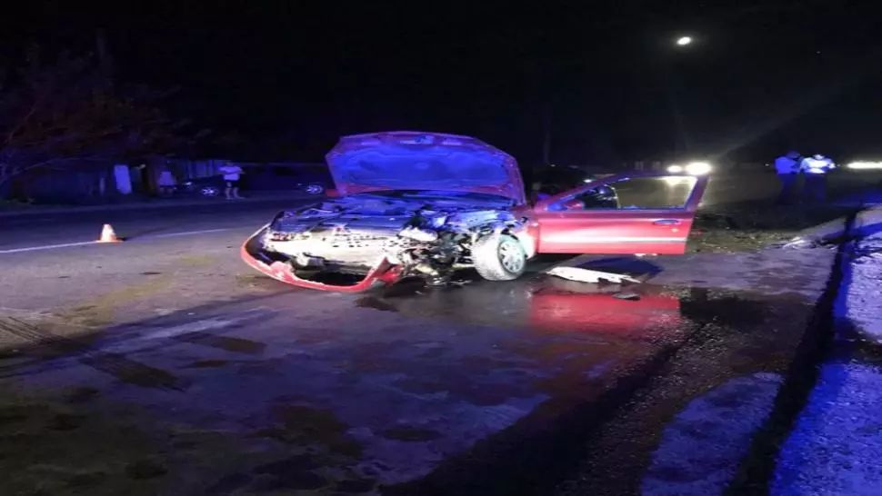 FOTO Accident cumplit în Ialomița. Șase persoane, între care trei copii, au fost rănite