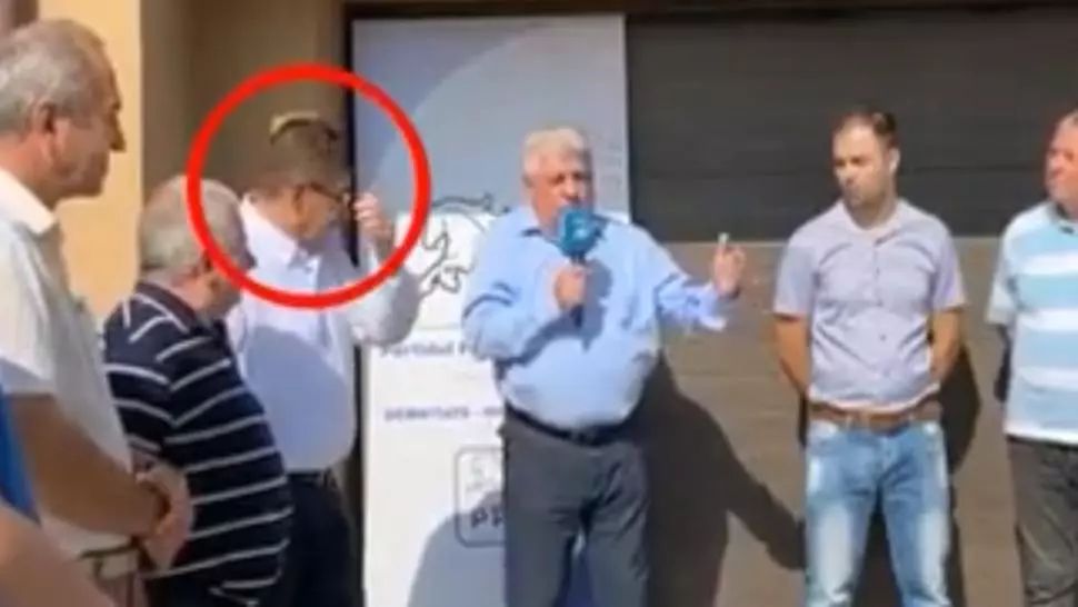 VIDEO Scenă teribilă, un candidat la șefia CJ Dolj a murit în timpul unei întâlniri electorale