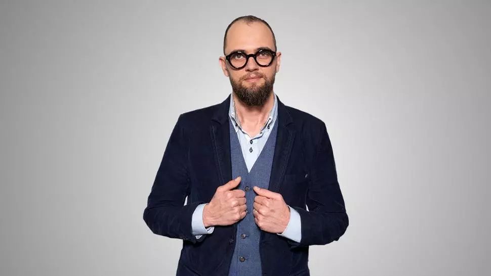 Oreste Teodorescu: Când politicienii jură strâmb pe Biblie, poporul se năruie sub blestem