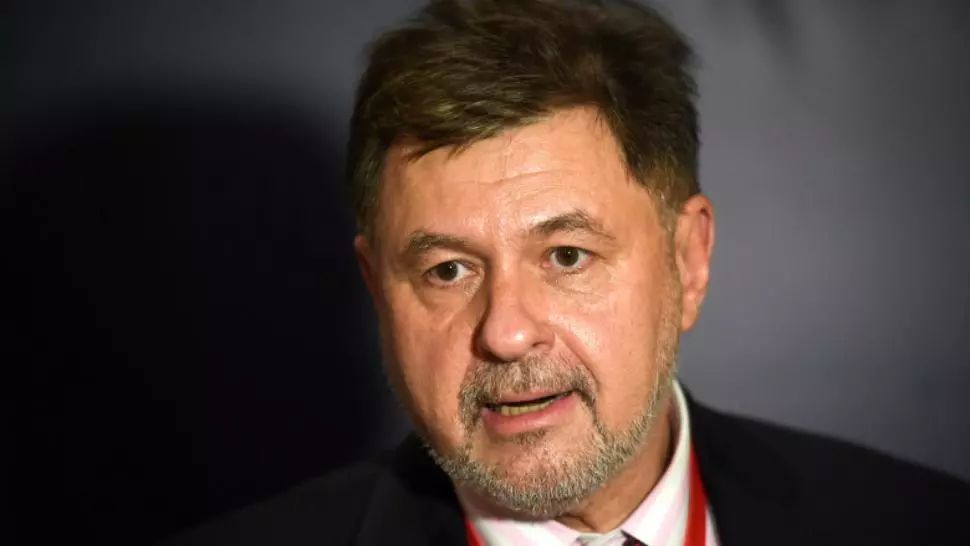 Rafila: Un profesor infectat nu poate să transmită boala dacă poartă mască şi păstrează distanţa faţă de elevi