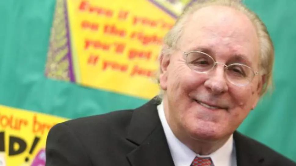 A murit Winston Groom, autorul romanului ''Forrest Gump''