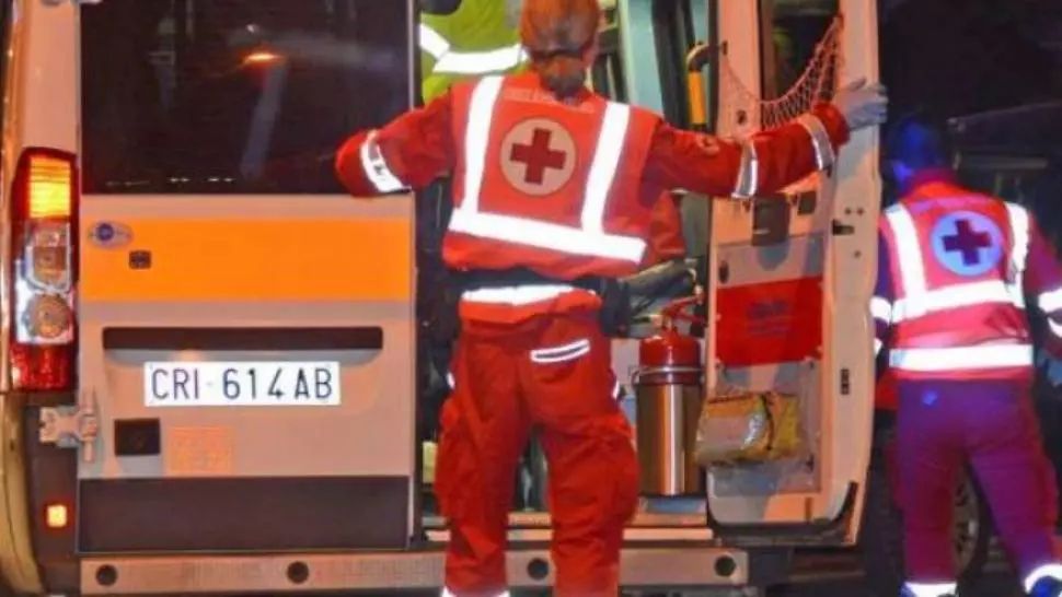 Sincronizare fatală: un român a murit în Italia, după s-a tamponat cu o dubița condusă de o româncă 