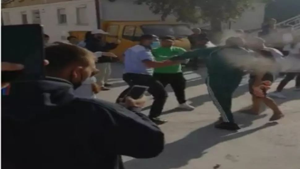 Scandal la protestul „anti-mască“ la Mangalia: Polițiștii au folosit spray lacrimogen