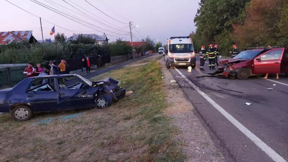  Trei persoane rănite în urma unui accident rutier produs în Picior de Munte 