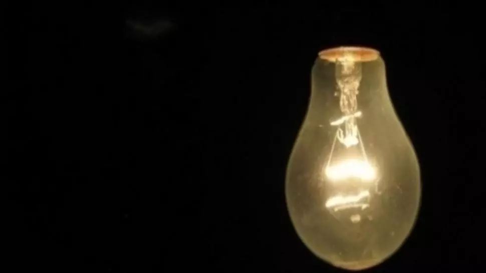 Peste 1.500 de case în întuneric după o furtună violentă în județul Neamț