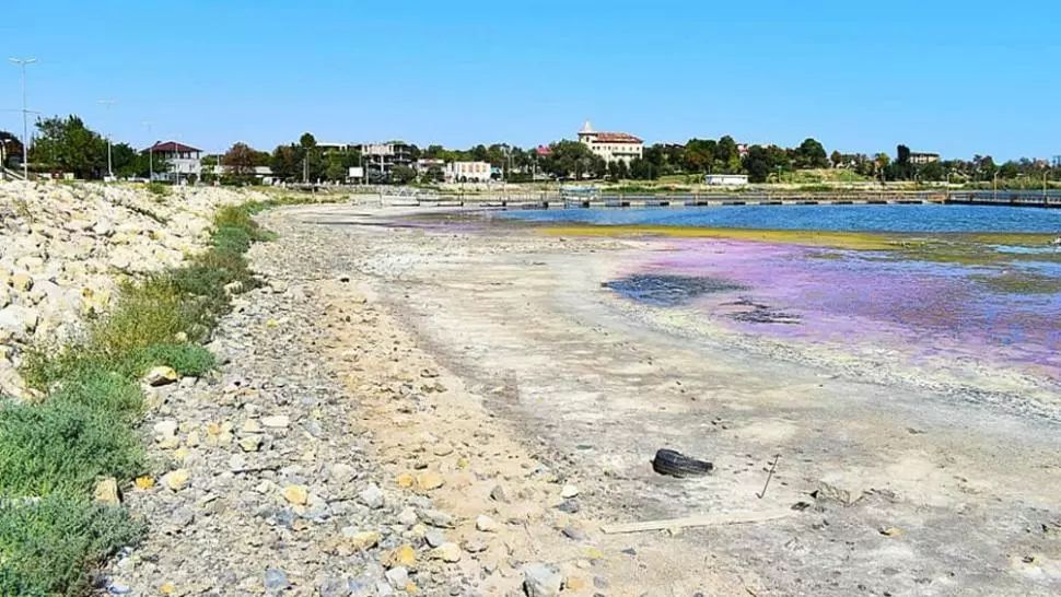 Semnal de ALARMĂ al specialiștilor: Nivelul Lacului Techirghiol a scăzut cu aproape un metru din cauza secetei