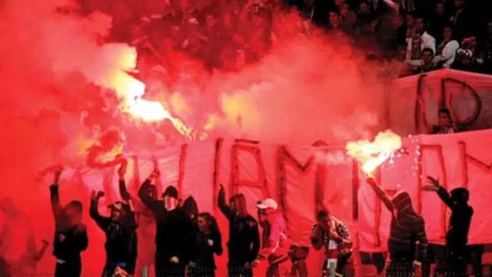 Ultrașii români îl atacă pe Rădoi după convocarea lui Camora: “Îți urăm o carieră cât mai scurtă la națională!”