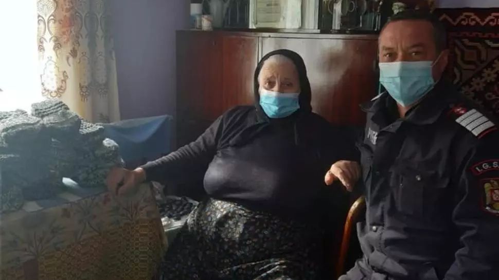 O bătrână din Sângeorz Băi, gest impresionant! De ce a chemat aceasta pompierii - FOTO