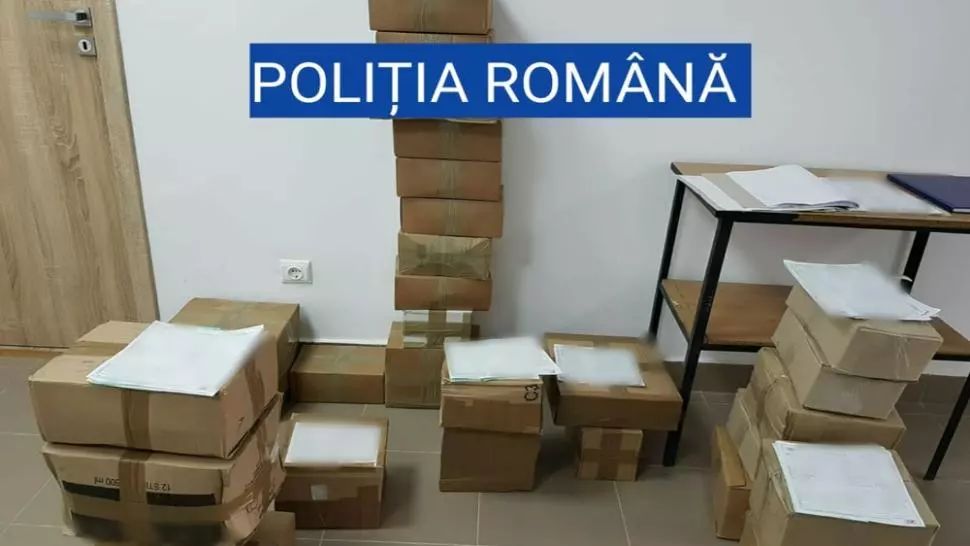 Percheziţii la Slatina. Colete cu zeci de kilograme de tutun mărunţit, găsite la o firmă de curierat