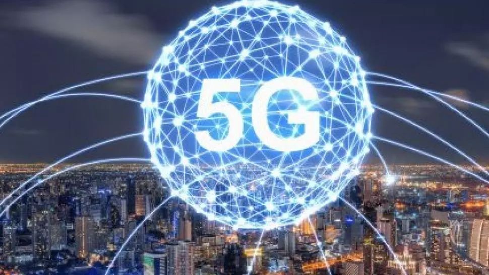 Scandalul din coaliție lasă în aer soarta rețelelor 5G din România