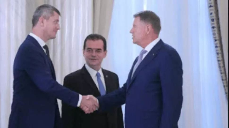 Iohannis se implică în războiul dintre PNL și USR, în scandalul voturilor pentru Florin Iordache