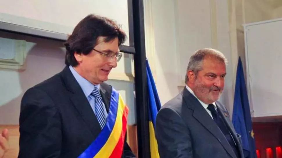 Nicolae Robu și Gheorghe Ciuhandu, foști primari ai Timișoarei, trimiși în judecată în dosarul caselor naționalizate