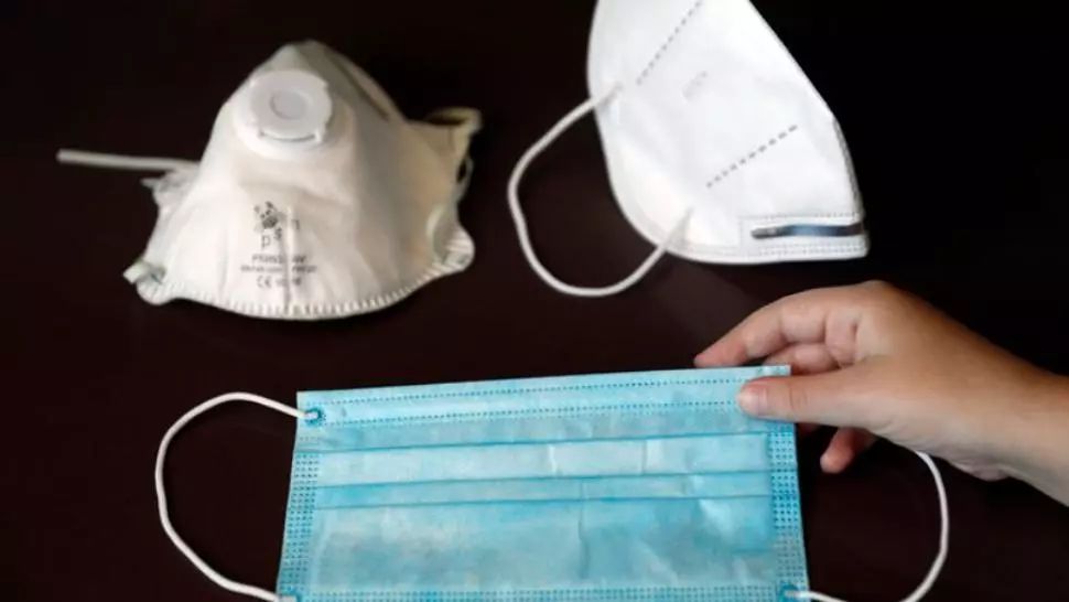 VIDEO/ De pânză, chirurgicale de unică folosință sau de tip N95 - Cât de EFICIENTE sunt, de fapt, măștile faciale împotriva COVID-19?