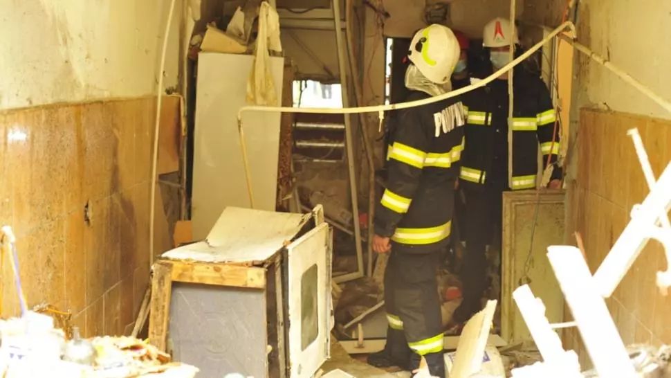 Imagini DEVASTATOARE ale exploziei din Galați. Cum arată blocul în urma deflagrației din această dimineață